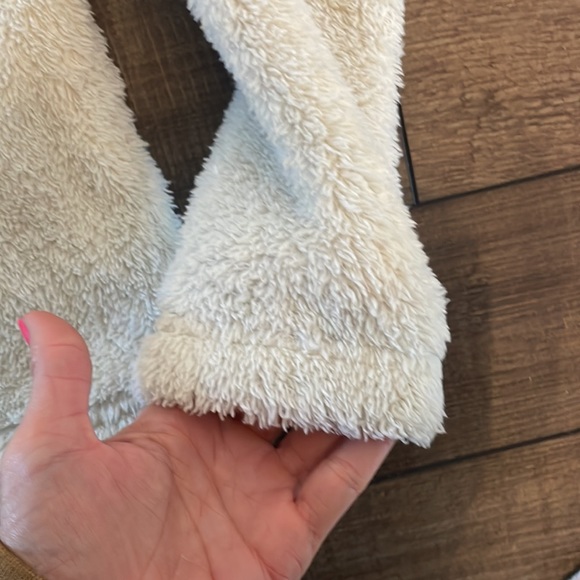 Like new Patagonia Fleece 1/4 zip Pullover - Picture 5 of 7